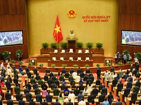Quốc hội biểu quyết thông qua Nghị quyết về Chương trình xây dựng luật, pháp lệnh năm 2022, điều chỉnh Chương trình xây dựng luật, pháp lệnh năm 2021 